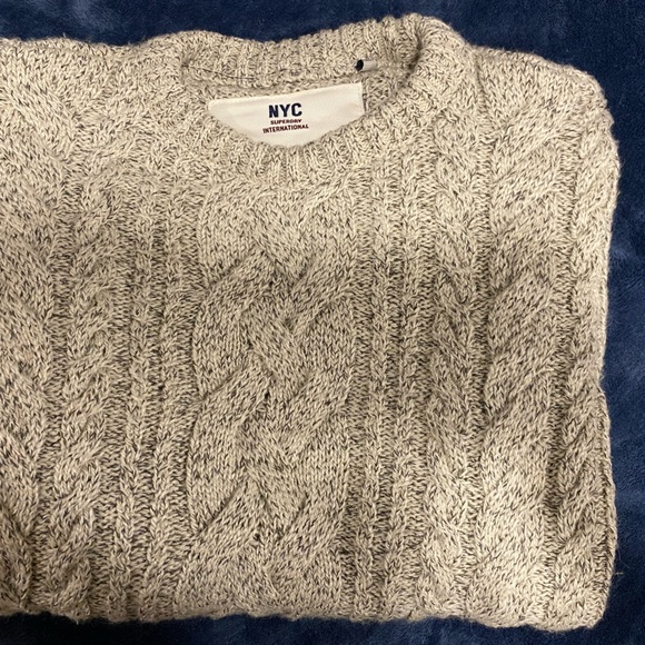 Men’s superdry sweater. - Picture 2 of 4